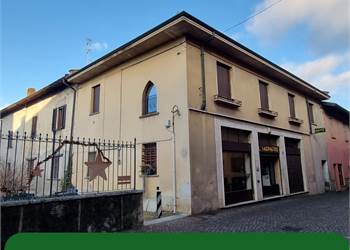 CENTRO PAESE E SENZA SPESE CONDOMINIALI
